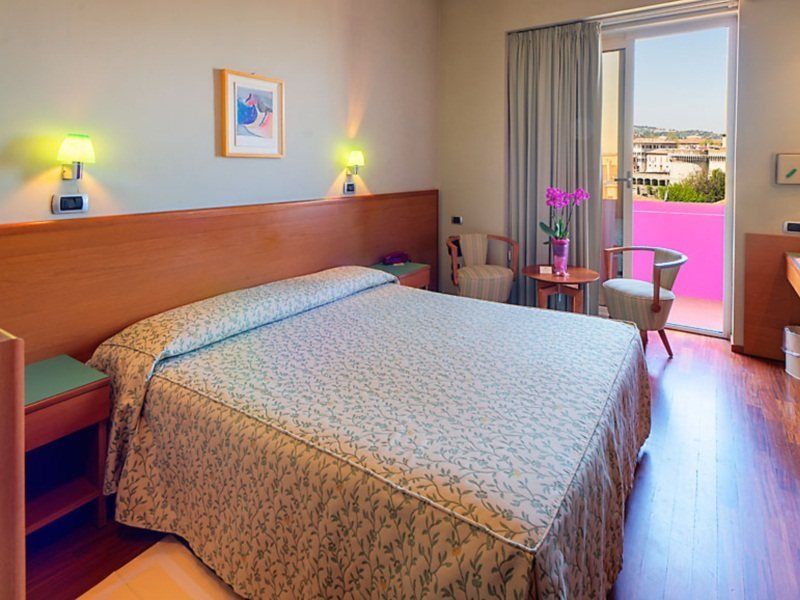 Hotel Senb